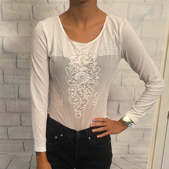 White Mesh Patterned Bodysuit - Picture 5 of 11